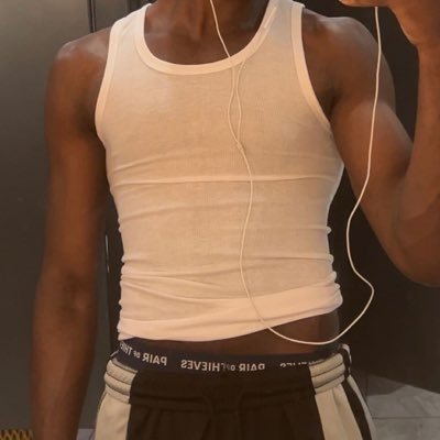 sexy niggas to the front. let’s meet up and buss 😈💦
