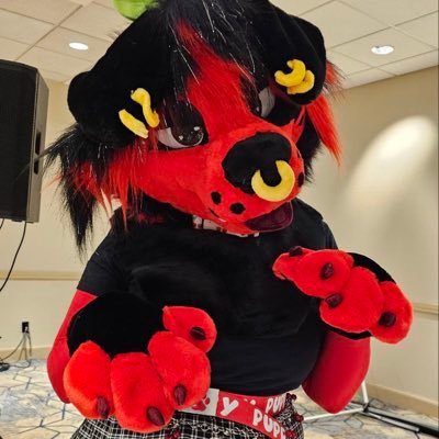 🌟 Suit Maker 💫Spray Maker 🌟Dancer 💫🌟 🪐She/They 💖💙💜 Bi/demisexual 🤝🏾POC ♥️AFAB 🔞+ 💍Engaged : @kado_kat Wife: @yourlocalraver