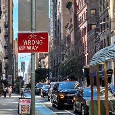 erialcami_'s profile picture. she/her
hottest person at the grocery store