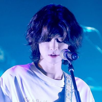 Iam a professional song writer, singer, and former TV personality know for my rock music Quirky personality, and appearance's on Korean variety shows