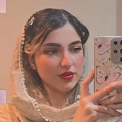 joojooyehsn's profile picture. 