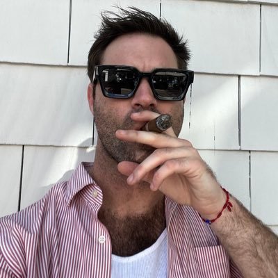 JackMurphy9999's profile picture. trying to normie myself