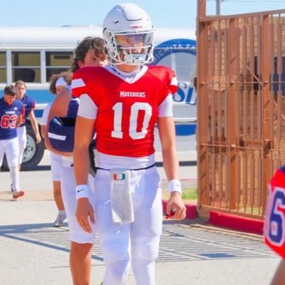 2028 QB/Wichita Falls Texas/6’2/165lbs/WF Memorial HS /4.45 gpa /@koltenbowles112@gmail.com/ 4.69 40yd/
