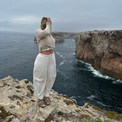 Jayden_jay231's profile picture. Artist 🎨 Creating art with you ✨No painting is a failure.Creating art 🖼️ with you from moment to masterpiece 😉