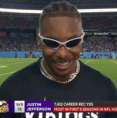 Vickemen's profile picture. Análisis concienzudo de mis intereses: Anime y Manga, Puroresu, Soccer y Football y cualquier otra forma de entretenimiento.