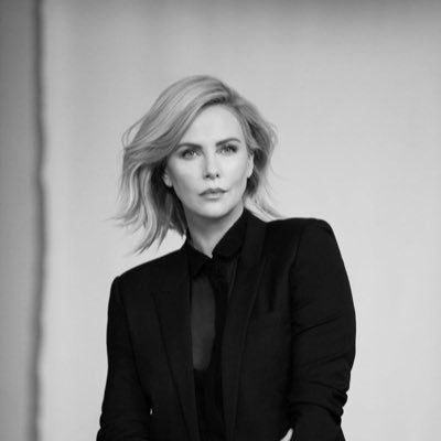 I was born in Benoni, 😍a city in the greater Johannesburg area, in South Africa, am the only child of Gerda Theron (née Maritz) and Charles Theron.❤️ age 49 y