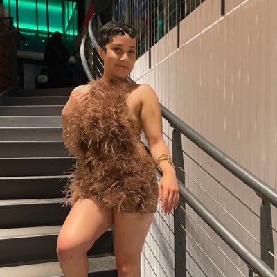 they call me betty boop | IG: @destineejones__ | SIU Alumna | nursing student