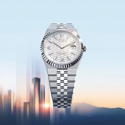 The Tic-Tac Twitter place. All about Watches, beating in Switzerland, tweeting all around the globe.