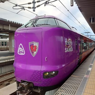 京都府城陽市から
梅とお茶と青谷の風と 京都サンガを愛する人々の息遣いをお届けする
#城陽市は京都サンガを応援しています
中の人は渡邉大剛選手でサンガを好きになりました(さりげないアピール