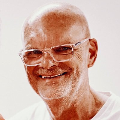 benben7757's profile picture. Reportér, manažer