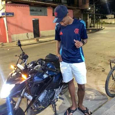 ovtzin_'s profile picture. 