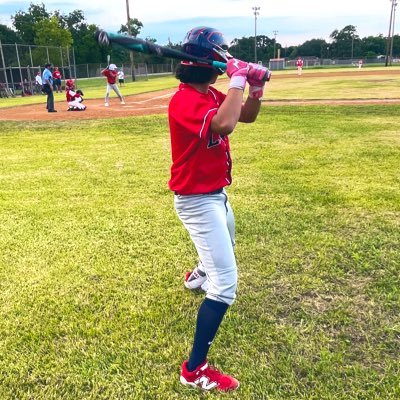 EthanS_HTown's profile picture. Grinding every day to get better. Follow for highlights, game clips, and the journey to the next level. Let's work! ⚾️💪🏼