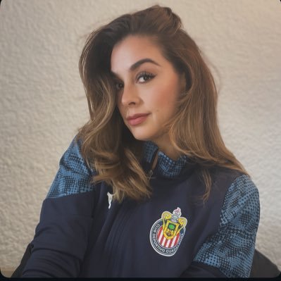 🇲🇽MeXIcana, mamá, sports addict, creadora de contenido para @Chivas @ChivasFemenil @ChivasEN_ & co-host de #WeGOATYou #LaPrevia @chivastvmx 🐐🔴⚪️ 🐐