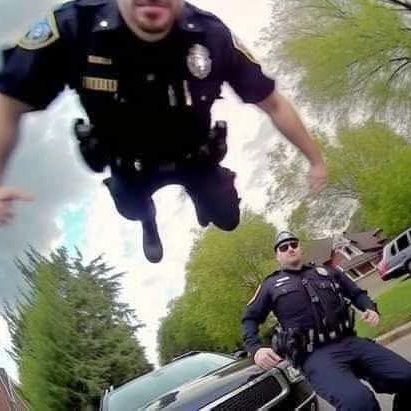 ZeusZeus04's profile picture. Soy policía y Uber en mis ratos libres Solo busco con quién platicar y pasar un buen  rato ✌🏻