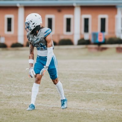 6’1 160lbs Wr, Db, Fs, Qb||| BENCH-225 lbs || SQUAT-365lbs || GPA-3.0 || RECRUITMENT- Open || PHONE #-(757)652-3986|| EMAIL- K332valid@icloud.com ||