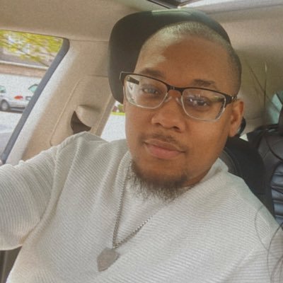 Cybersecurity Professional | Owner of @TheSoMNation | #ControllerGang | Former VWS (MW3), vVv (MW3), 4Not VeXeD (MW3) and FeaR Black (BO1) | @lightonelouie 🧡