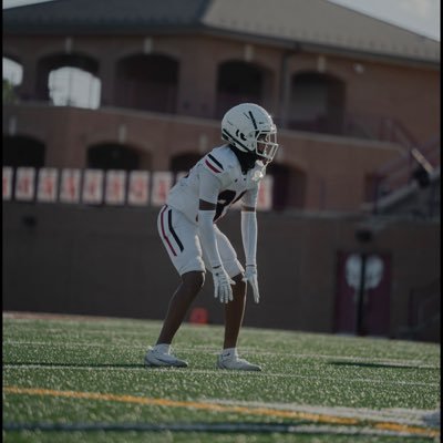 5’10 155 | class of ‘29 | Lb/rb | lift for life academy hs | 2 sport athlete | agtg✝️ |email: eriondad33@gmail.com celly:314405138