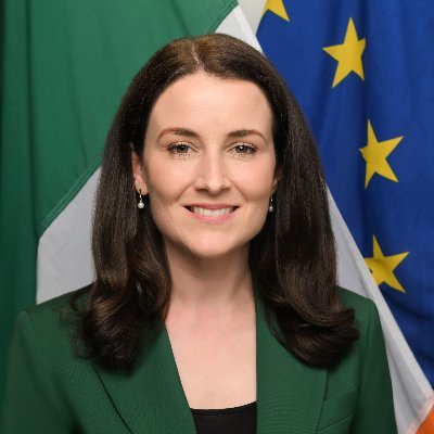 Caitlín Higgins Ní Chinnéide is the Consul General of Ireland in Los Angeles, covering Southern California, Utah, Arizona, Hawaii, Nevada and New Mexico