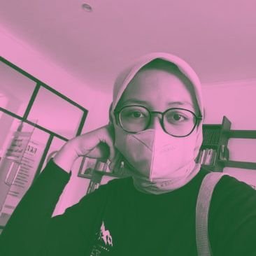 Etsy Seller. Suka menulis tentang Etsy, produk digital & tips belajar 👩🏼💻🌏📚