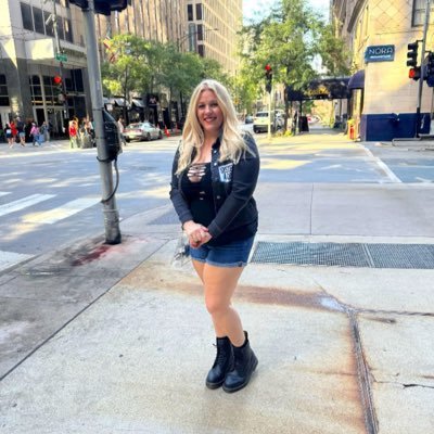 emjean1984's profile picture. welcome to my new profile. after a year hiatus, I’m back on this mother fuhhhhcka 😝 G59 til I’m fucking dead #DC4L