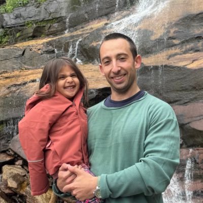 CEO @jonesroadbeauty. I write a weekly newsletter that will make you a better marketer. Sign Up: https://t.co/gG8NCklM27