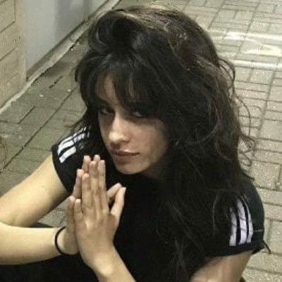 miusticat's profile picture. 🌈 Amor, caos y creación
💖Harmonizer - Fifth Harmony Forever
✨ Escribo, sueño y sobrevivo
☁️ Mi mente vive en otra parte