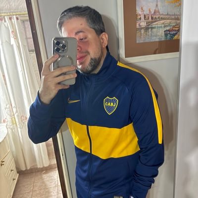 • Socio y hincha del CABJ • CAMPEONES DEL MUNDO 18/12/22 🏆🇦🇷 • De Boca como el DIEGO 🔟