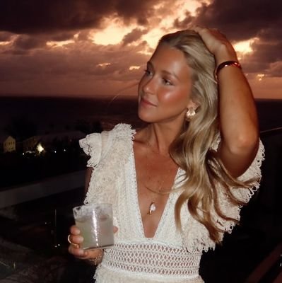 ClaireOWalter's profile picture. Not new here — my old account was hacked. Proud Trump supporter 🇺🇸 America First, always MAGA. Simple Jewish mom, not a liberal. NRA 🔫