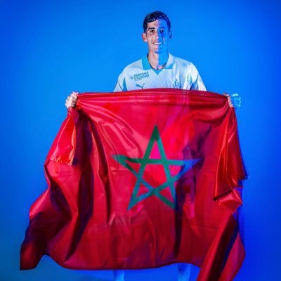 je suis franco marocain 🇫🇷🇲🇦 j’ai 22ans ma passion c’est le foot ⚽️🫶🏼 Free Palestine 🇵🇸🇵🇸🇵🇸🇵🇸🤲🏼❤️ mon snap 👻 Youssefom_du13 👻