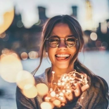 yyjjt4's profile picture. فتاه لاتكتمل ب أحد؛ وﻻ تضيع من دون أحد؛ أسعد بمن بقى وأنسى من نسى🥀#دار_آل_سعود