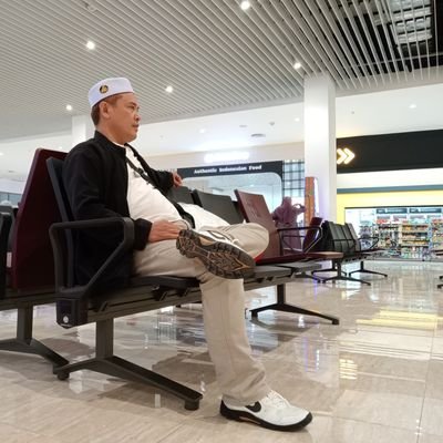 Allahumma Sholly 'ala sayyidina Muhammad
#GakFollowPorno
#NoCebi
#NoLGBT
#PecintaHabaib