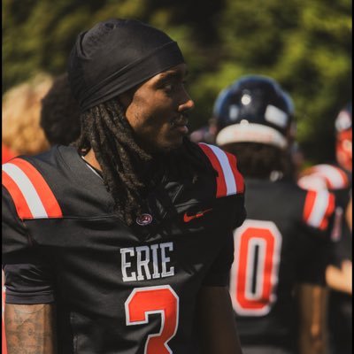 •Chester, Pa📍 6’6” 170lbs JUCO Product Erie Community College Wide Receiver (He/Him)