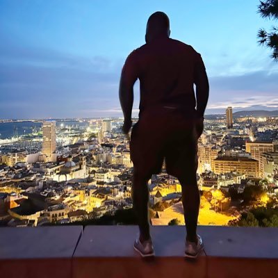 PapaAgyemang's profile picture. Football ⚽️ | Investments 🏘️ | Strategist 💭