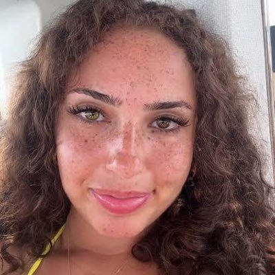 I’m Stella by name single you all to text and follow me back thank you