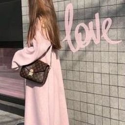 Reesea195525's profile picture. 