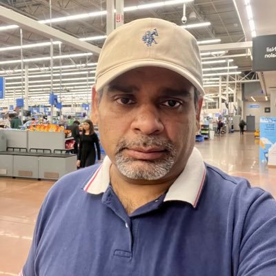 hammad30's profile picture. Love, dream, live!