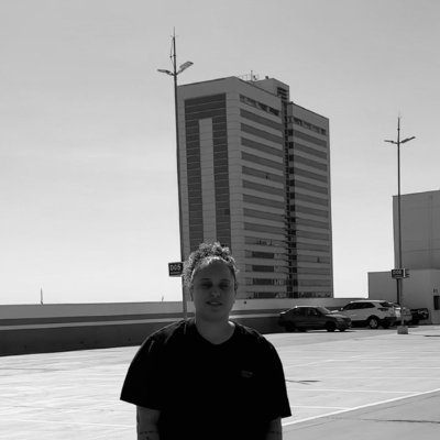 thelifeisnaique's profile picture. audiovisual editor & filmmaker 🇧🇷