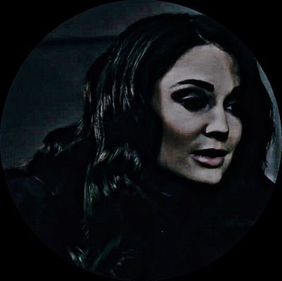 It’s Madame Hydra to you. Now beg for mercy. (RP/Parody/#Marvel/Bi/Lewd/Non-Lewd/21+/NSFW) DMs open to mutuals. #ᴀʟʟᴜʀɪɴɢ