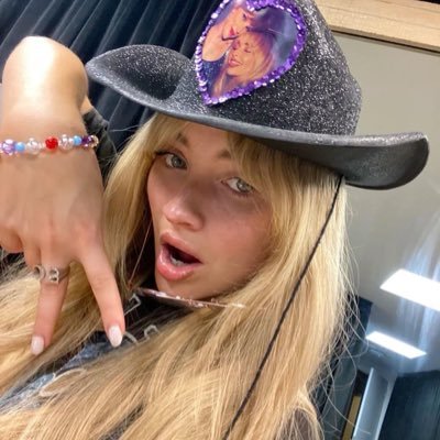 só falo de taylor swift, música, filme, arcane e livro