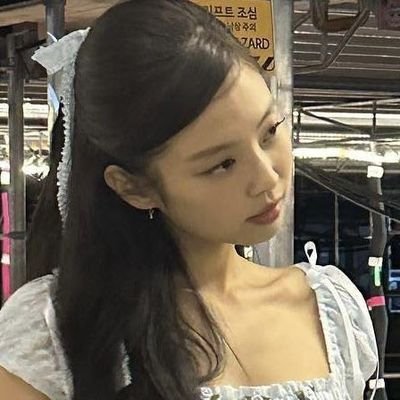 ୨ৎ 20s | lesbian & thinking about sevika, vege, jennie and miyeon 💭