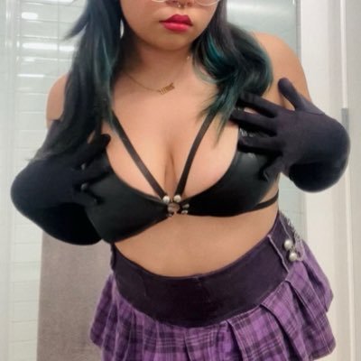 🔞 | bi 🏳️🌈| bratty nb femme • findomme • digital domme | @diwatadiva 🕸️