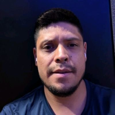 Learning English 🇨🇦 e também Português 🇧🇷
Fan de las películas de terror y superhéroes 😎🍿 Me gusta el gym💪 Amo a SHAKIRA💜🐺
Gay neutro 🏳️🌈⚔️💦