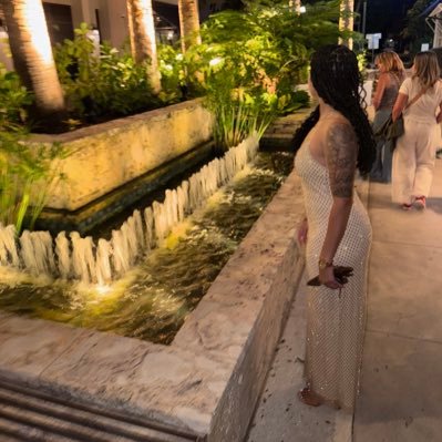 sshayster's profile picture. 