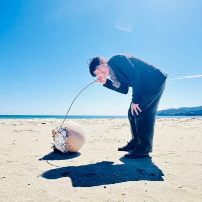 オルタナ民藝アートショー「音絵巻」10周年→ https://t.co/ZcrYM1LVBk 地球オルガン。ミュージカルソー🪚演奏家/作曲:朝ドラ『おちょやん』/『シャキーン!』NTV「妖怪人間ベム」等 。山を鳴らす。2025大阪関西万博へ