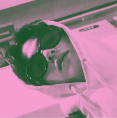 itsmeen_n's profile picture. 'an other side😧