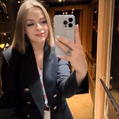 I'm a lawyer by profession. Don't discuss anything other than politics and law. Robots, stay away from me. I've handled too many criminal cases!!!