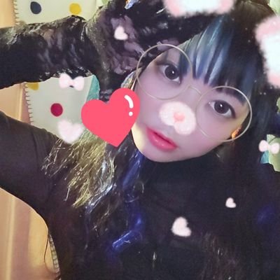 様子がおかしい。よく言われます。
けど どうでもいいです。バストサイズは教えませんがパンツのサイズはMです。
多趣味。雑多。いまモンハン+GTA5(PS4)+その他❤オレ陰キャ❤
😇キモイからよくフォロ解されるのでフォロバは様子見てるww☺鍵@ToWAnoDarkside
好きにするのでお好きにどうぞ。