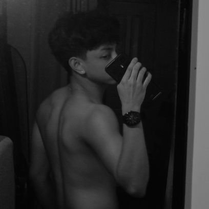 p_vedp's profile picture. 21 y/o