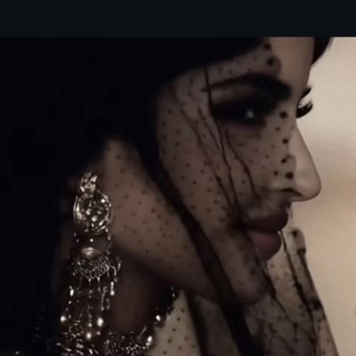 لا شيء أجمل من أن يخبرك احدهم أنك أحد أسباب …. سـعــــــادته ❣️ أسعدوا ،، تُسعدوا