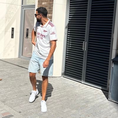 WhyAlwaysJake's profile picture. arsenal fc - general carpentry needs Insta - @oliviuminstallations